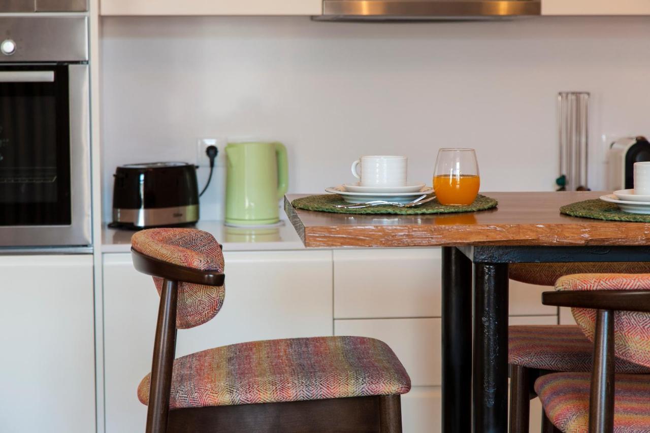 Joivy Sublime 2Br Apt On Restauradores Square Nearby Rossio Station Lisbona Esterno foto